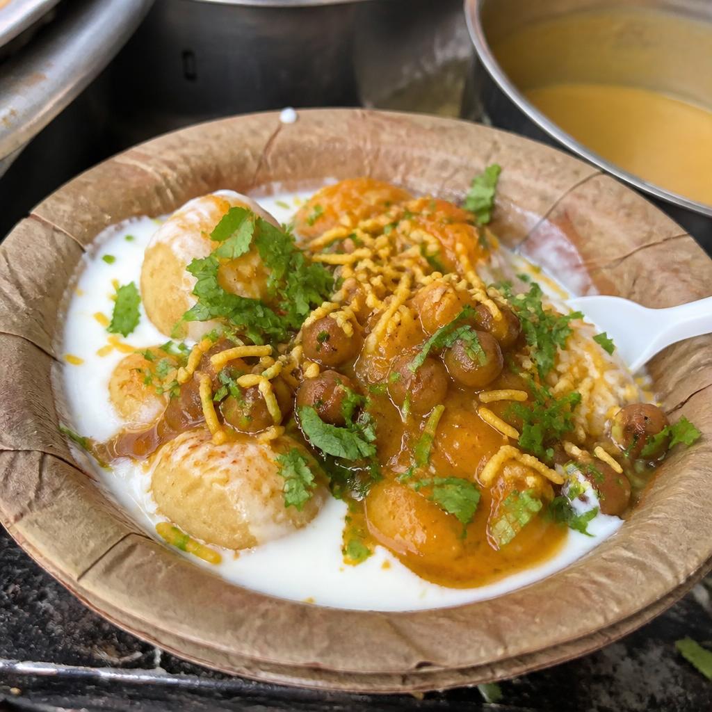 Dahibara aloodum, Cuttack's street classic